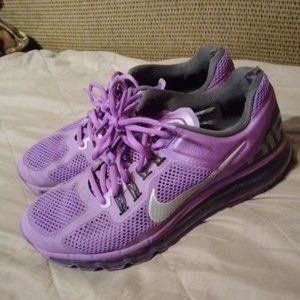 Purple NIKE Air Walking Shoes Ladies Size 9.5